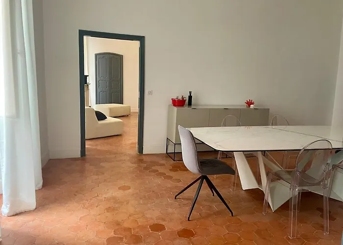 120 M2, Hyper Centre Cathedrale Proximite * Ajaccio (Corsica)