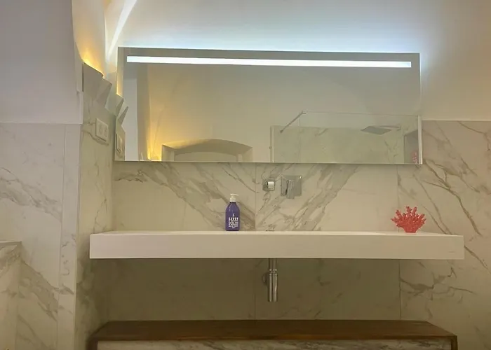 120 M2, Hyper Centre Cathédrale Proximité Appartement Ajaccio (Corsica)